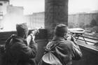Пулеметчики на боевой позиции во время боев за Берлин