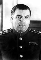 Маршал Советского Союза Р. Я. Малиновский, командующий 2-м Украинским фронтом